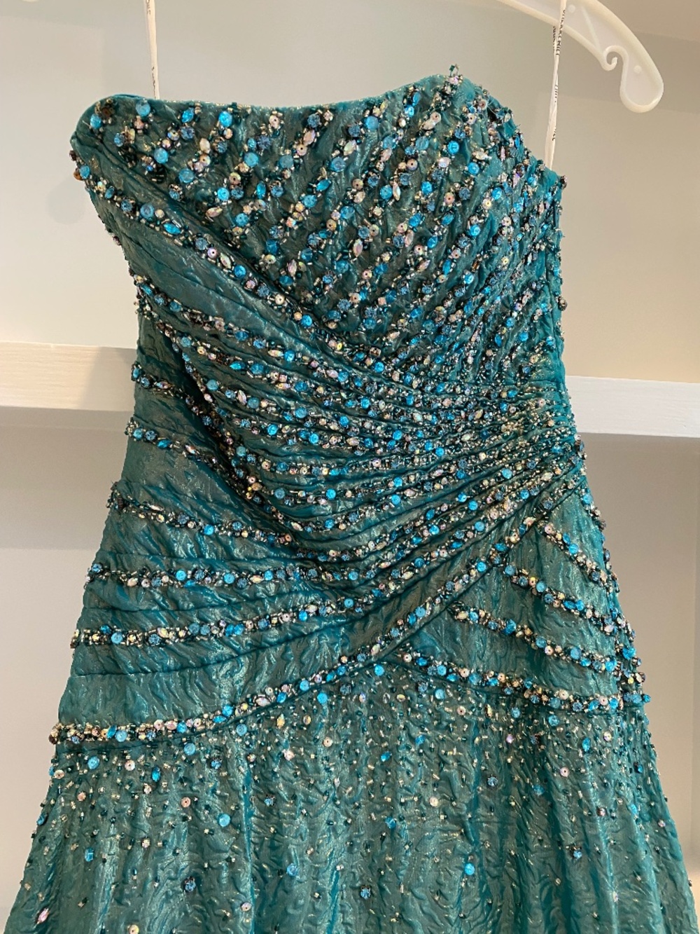 Tony Bowls size 0 evening gown (runs small)